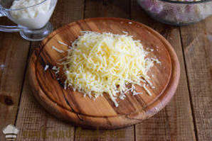 Blekksprut salat med ost og egg