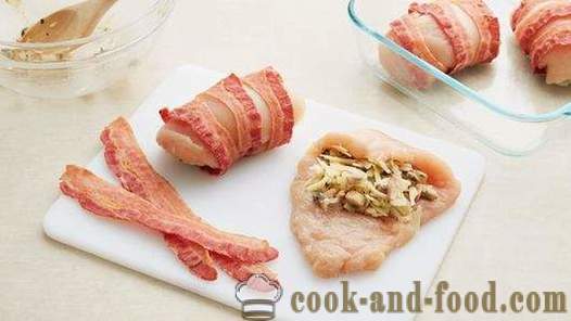 Fylt kyllingbryst med sopp innpakket i bacon