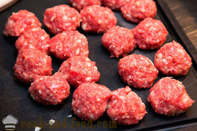 Kjøttboller av kalvekjøtt med saus