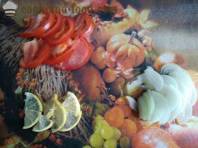 Makrell bakt med tomater og en sitron i folie - som bakt makrell med sitron i ovnen, med en trinnvis oppskrift bilder