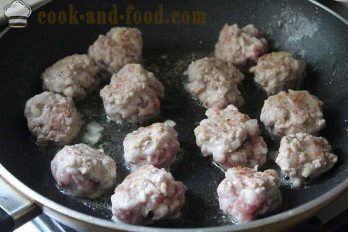 Svinekjøtt kjøttboller med sopp og fløtesaus - hvordan man skal fremstille kjøtt baller av kvernet kjøtt og sopp, en trinnvis oppskrift bilder