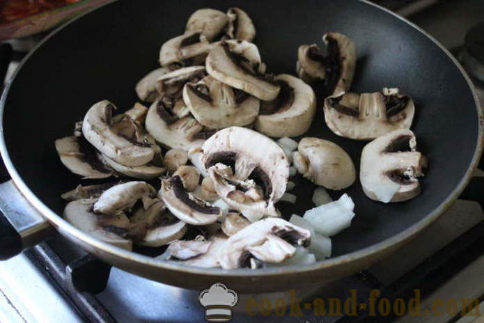 Poteter med sopp med rømme og hvitløk - hvordan du koker poteter med sopp i en stekepanne, en trinnvis oppskrift bilder
