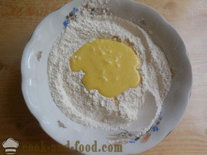 Enkelt cupcake på majones og rømme - hvordan å bake en kake uten smør, en trinnvis oppskrift bilder
