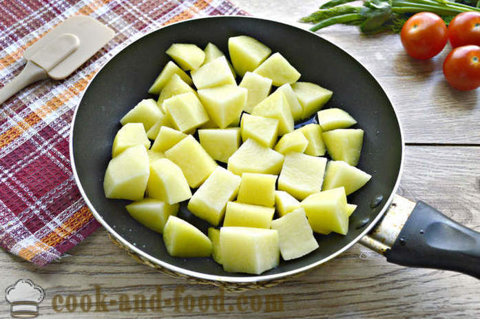 Poteter stuet med kjøtt og grønnsaker - hvordan å lage deilige poteter i en stekepanne, en trinnvis oppskrift bilder