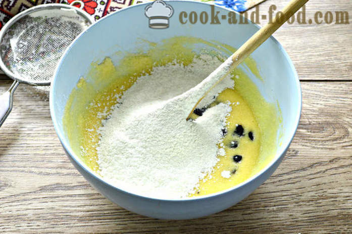 Påske kake-kake med brus uten gjær og melk - hvordan å lage kaker i bokser i ovnen, med en trinnvis oppskrift bilder