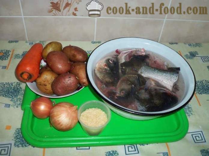 Deilig suppe av karpe - hvordan du koker suppe av karpe, med en trinnvis oppskrift bilder