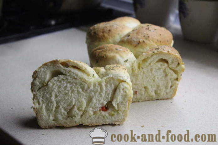 Bakt gjær brød med oliven og paprika - hvordan å bake italiensk brød i ovnen, med en trinnvis oppskrift bilder