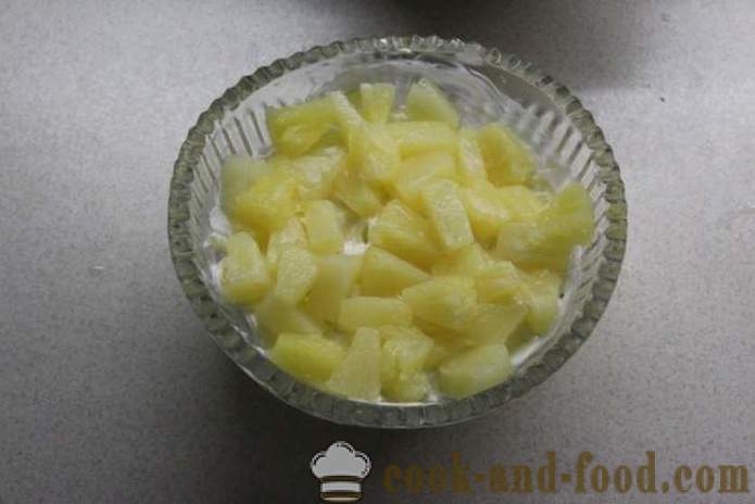 Lagdelte salat med sopp, bryst og ananas - Hvordan lage ananas salat med kylling, en trinnvis oppskrift bilder