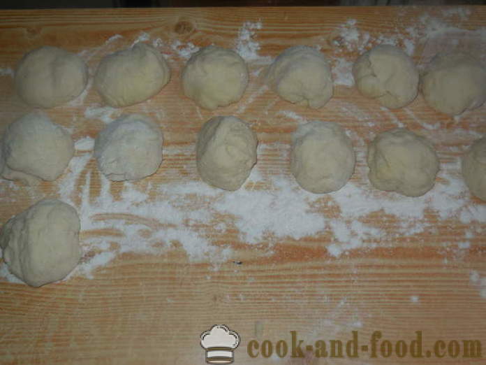 Tatar fatet Cainari - hvordan å lage tortillas med kjøtt i ovnen, med en trinnvis oppskrift bilder