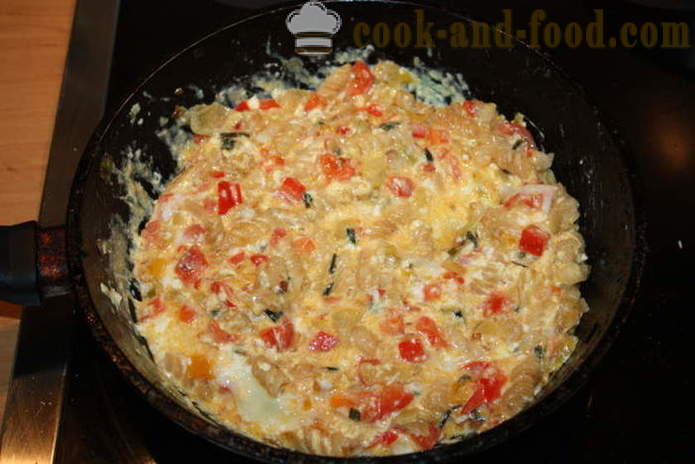 Pitabrød med eggerøre og ost i ovnen - hvordan å forberede ruller av pitabrød, en trinnvis oppskrift rull med pitabrød med eggerøre og ost