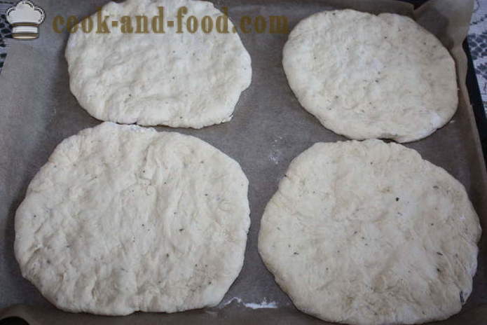 Gjær kaken i ovnen patyr - hvordan å lage usbekiske brød hjemme, trinnvis oppskrift bilder