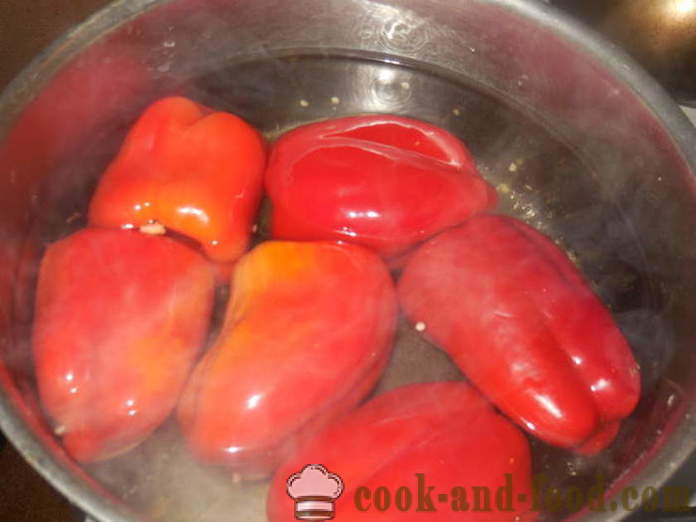 Peppers fylt med potetmos og bakt i ovnen - hvordan å lage fylte paprika med poteter og ost, med en trinnvis oppskrift bilder