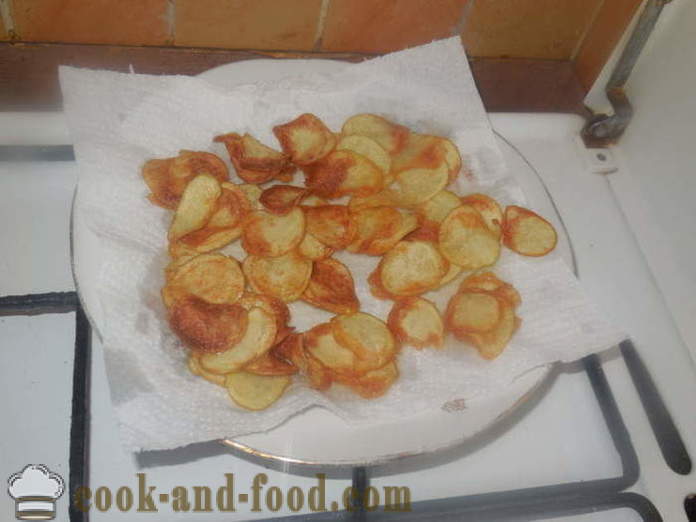 Chips fra poteter i en gryte - Hvordan lage potetgull fra huset, steg for steg oppskrift bilder