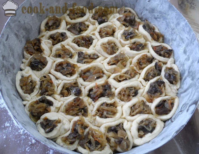 Gjær kake Honeycomb - hvordan å bake en kake fra gjærdeig, en trinnvis oppskrift bilder