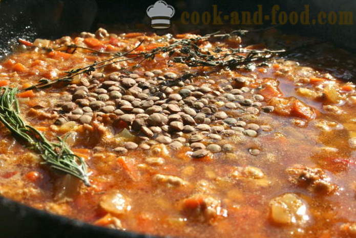 Lapskaus med linser, grønnsaker og saus - Hvordan koke lentils med kjøtt og saus, en trinnvis oppskrift bilder