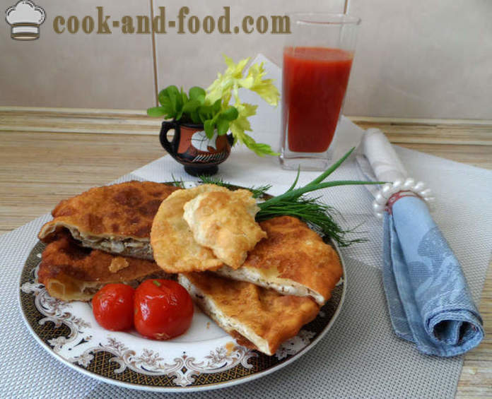 Pasties med kjøtt og ost i gresk - Hvordan lage kaker hjemme, trinnvis oppskrift bilder