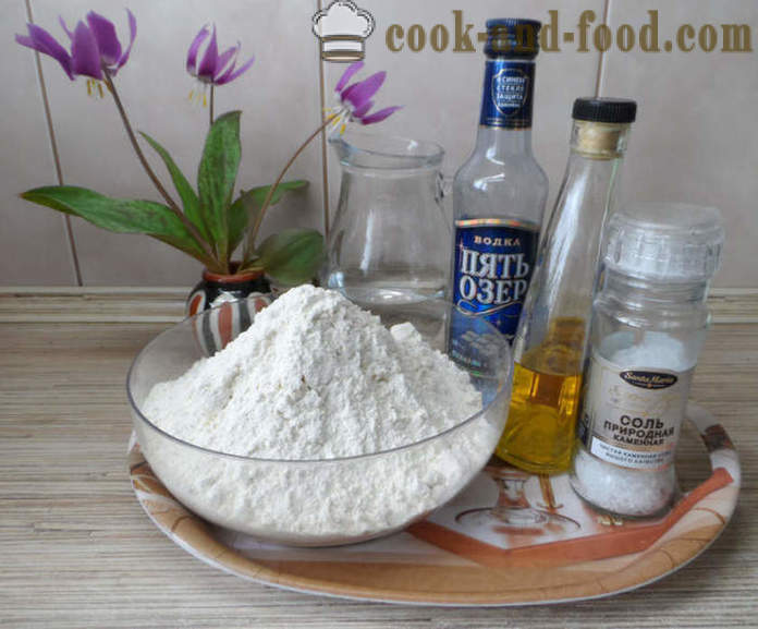 Pasties med kjøtt og ost i gresk - Hvordan lage kaker hjemme, trinnvis oppskrift bilder