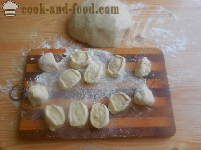 Meatless dumplings med rå poteter og løk - hvordan å lage mat dumplings med rå poteter, en trinnvis oppskrift bilder