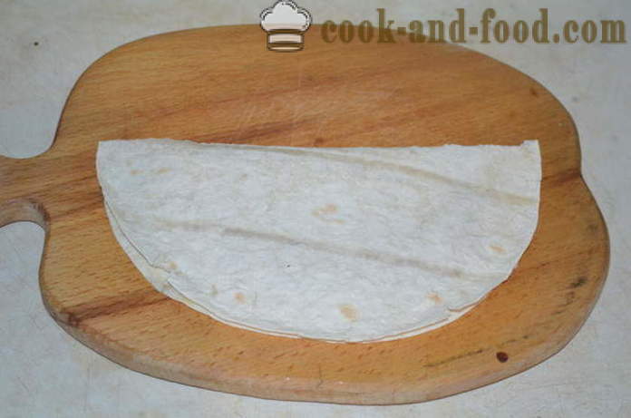 Late pasties fra lavash med stuffing i en panne - hvordan å lage kaker av lavash, en trinnvis oppskrift bilder