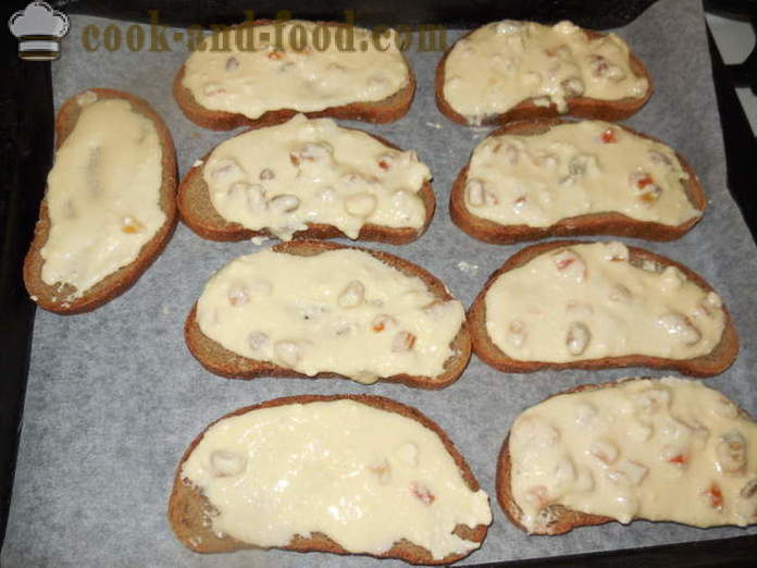 Lazy ostekake fra brød med ost, tørkede aprikoser og kiwi - som en lat bake ostekake med cottage cheese, en trinnvis oppskrift bilder