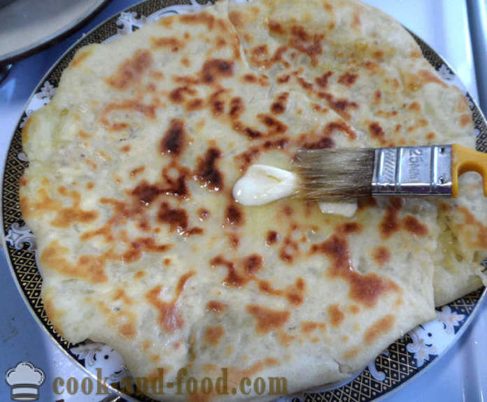 Gozleme tyrkisk brød med kjøtt eller ost, grønnsaker og poteter - hvordan å lage mat tyrkisk rundstykker, en trinnvis oppskrift bilder