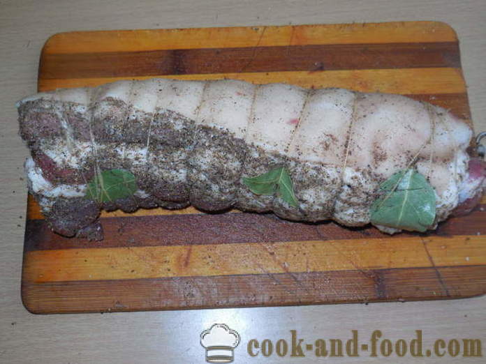 Kokt svinekjøtt podcherevka brette opp ermet - hvordan å lage en deilig brød av svinekjøtt peritoneum, en trinnvis oppskrift bilder