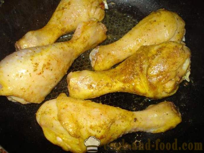 Kylling drumstick i soyasaus - både deilig å koke kyllinglår i en stekepanne, en trinnvis oppskrift bilder
