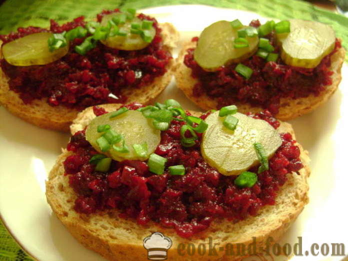 Deilig Caviar fra rødbeter med løk og agurk - hvordan du koker egg med rødbeter i en gryte, med en trinnvis oppskrift bilder