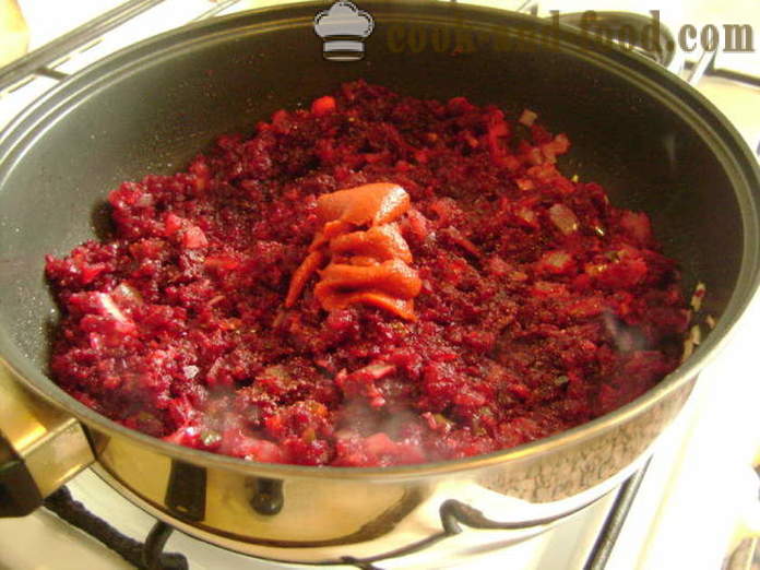 Deilig Caviar fra rødbeter med løk og agurk - hvordan du koker egg med rødbeter i en gryte, med en trinnvis oppskrift bilder
