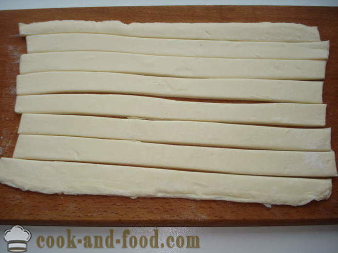 Pølser i butterdeig i ovnen - hvordan å lage pølser i butterdeig, med en trinnvis oppskrift bilder