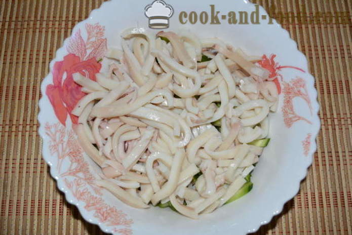 Salat med blekksprut, sopp, agurk og pepper - hvordan man skal fremstille en salat med blekksprut og sopp, en trinnvis oppskrift bilder