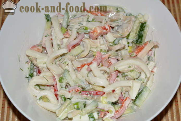 Salat med blekksprut, sopp, agurk og pepper - hvordan man skal fremstille en salat med blekksprut og sopp, en trinnvis oppskrift bilder