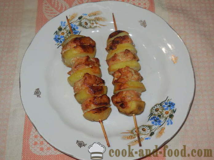 Poteter med kjøttdeig bakt i ovnen på grillspyd - hvordan å bake poteter med kjøttdeig i ovnen, med en trinnvis oppskrift bilder
