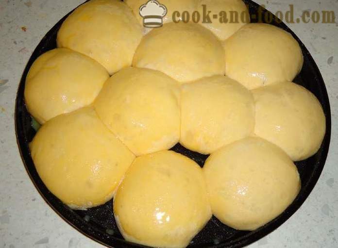 Gjær boller med sesamfrø i ovnen - Hvordan lage en bolle med sesamfrø hjemme, steg for steg oppskrift bilder