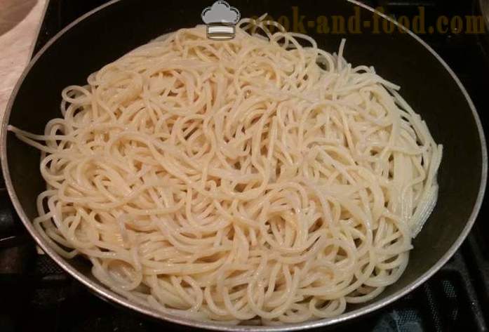 Hvordan lage spaghetti i pannen - en trinnvis oppskrift bilder