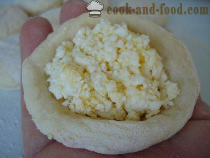 Frodige dampede dumplings med cottage cheese - hvordan å lage dumplings dampet i multivarka, trinnvis oppskrift bilder