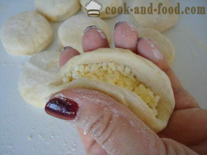 Frodige dampede dumplings med cottage cheese - hvordan å lage dumplings dampet i multivarka, trinnvis oppskrift bilder