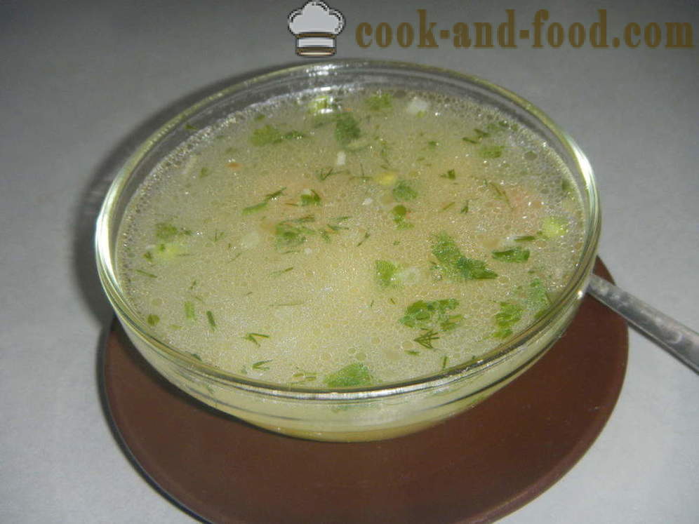 Kyllingsuppe med grønne erter - hvordan du koker suppe med grønne erter frosne eller friske, med en trinnvis oppskrift bilder
