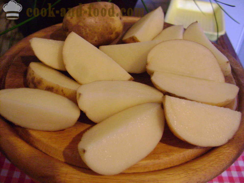 Poteter bakt med en skorpe - som bakt potet skiver i ovnen, med en trinnvis oppskrift bilder