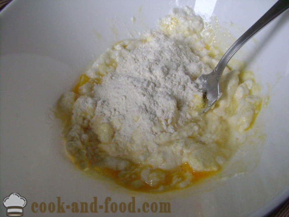 Ostemasse ost kaker uten natron - hvordan å lage ostemasse ost pannekaker i en stekepanne, en trinnvis oppskrift bilder