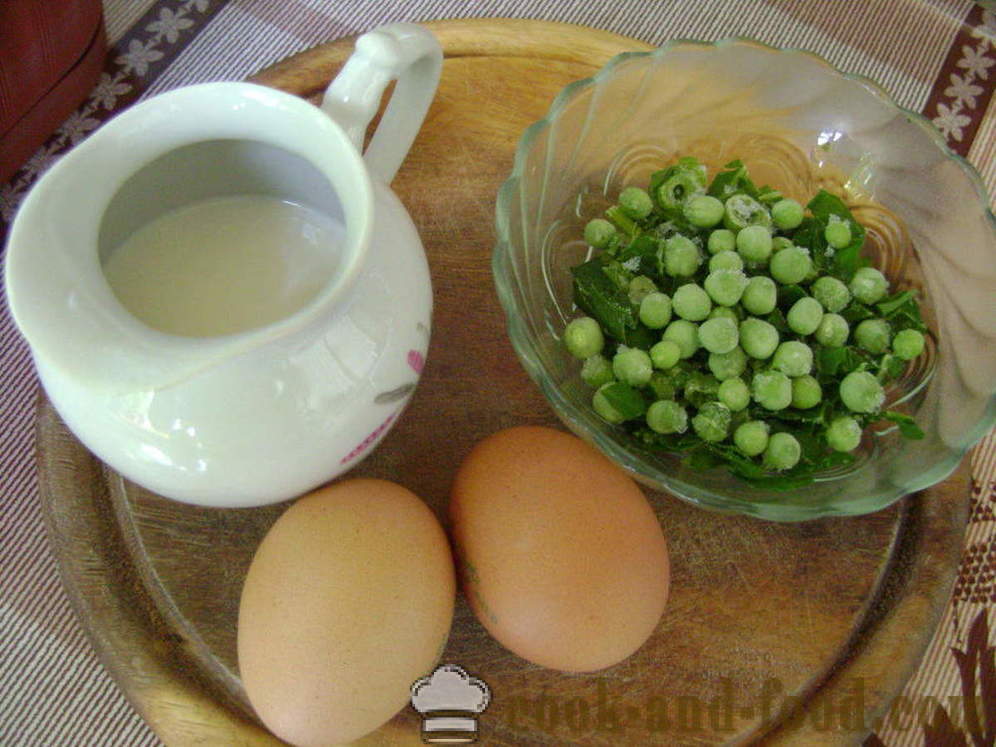 Frodige eggerøre med melk, spinat og erter - hvordan å lage en fluffy omelett i en gryte, med en trinnvis oppskrift bilder