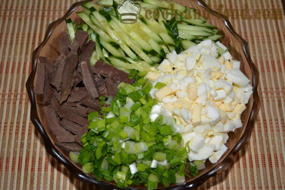 Salat fra biff hjerte med agurk og egg - hvordan å forberede en salat av hjerter, en trinnvis oppskrift bilder