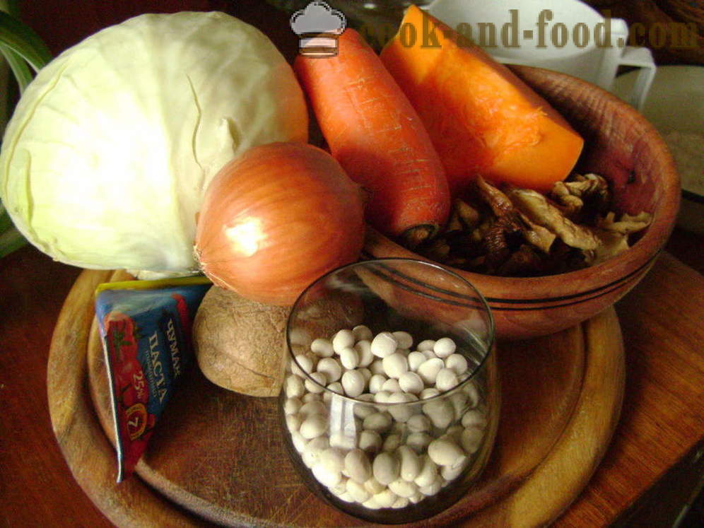 Grønnsakssuppe med sopp og bønner - hvordan å lage mat suppe med sopp, en trinnvis oppskrift bilder