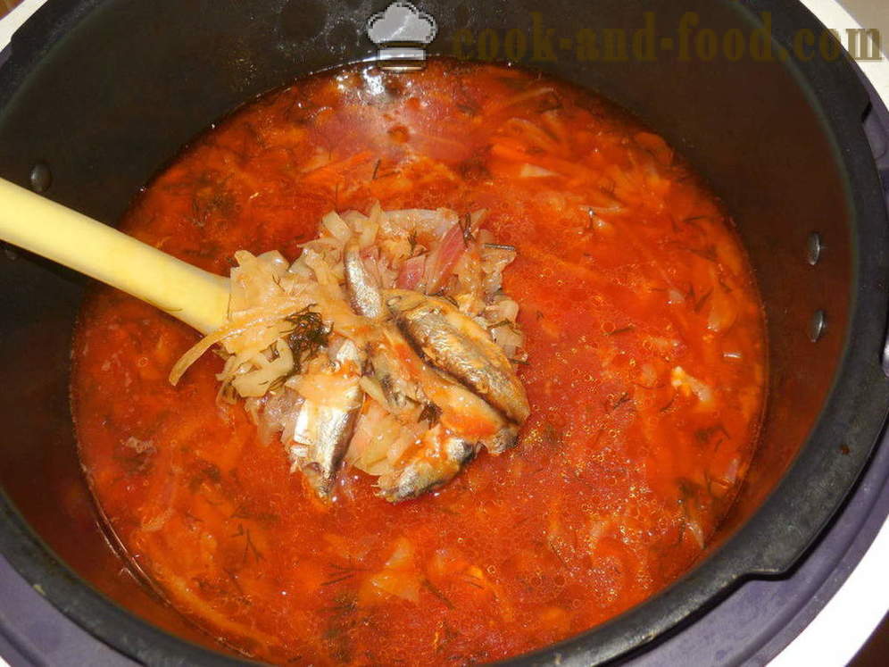 Grønnsakssuppe med sardiner i tomatsaus i multivarka - Hvordan koke grønnsakssuppe med ansjos, en trinnvis oppskrift bilder