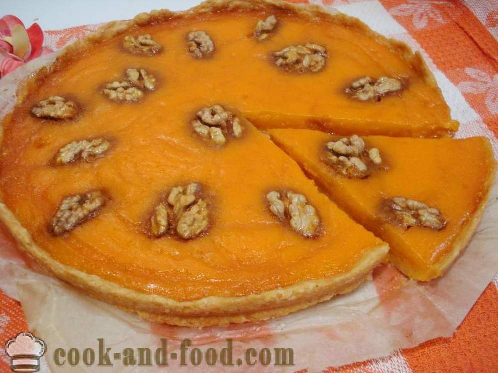 Åpne gresskar pai med nøtter og honning - Hvordan koke gresskar pai i ovnen, med en trinnvis oppskrift bilder