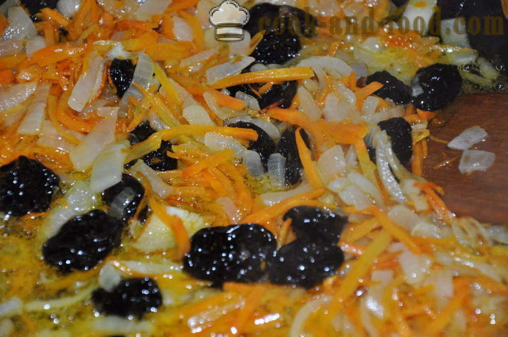 Deilig stekt kål med svisker i en panne - hvordan å lage mat stekt kål med svisker, en trinnvis oppskrift bilder