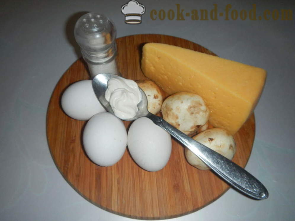 Eggerøre med sopp og ost i en panne - hvordan å lage mat eggerøre med rømme, en trinnvis oppskrift bilder