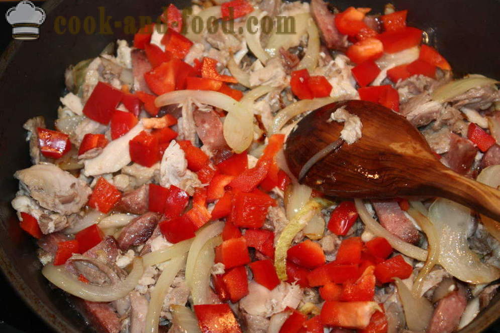 Gryte med kylling, bacon og grønne bønner i ovnen - hvordan å lage en gryte i ovnen, med en trinnvis oppskrift bilder