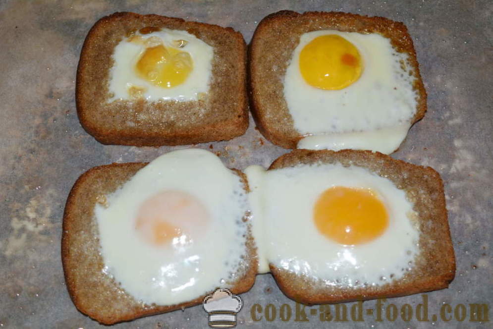 Brune brød toasts med egg - hvordan å lage toast av svart brød i ovnen, med en trinnvis oppskrift bilder