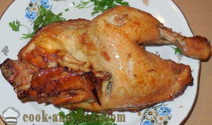 Kylling bakt i ermet (halv skrotten) - som en velsmakende kylling bakt i ovnen, bakt kylling oppskrift trinnvis, med bilder